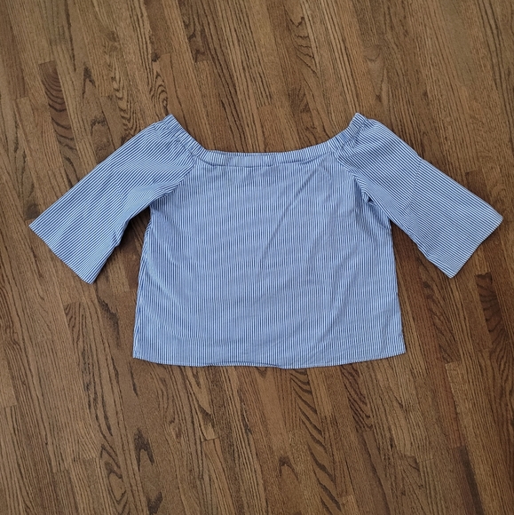 Reitmans off the shoulder top - Picture 2 of 4